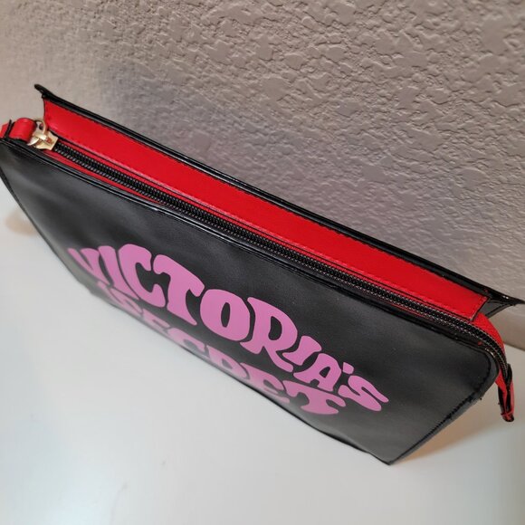 Victoria’s Secret Graphic Wristlet / Clutch – Black & Red - Picture 9 of 11